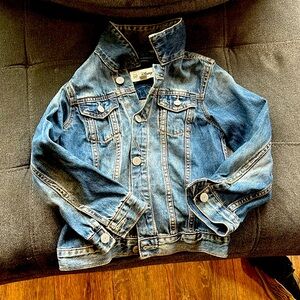 Size 5T Baby GAP Mickey Jean jacket. Maybe worn once.